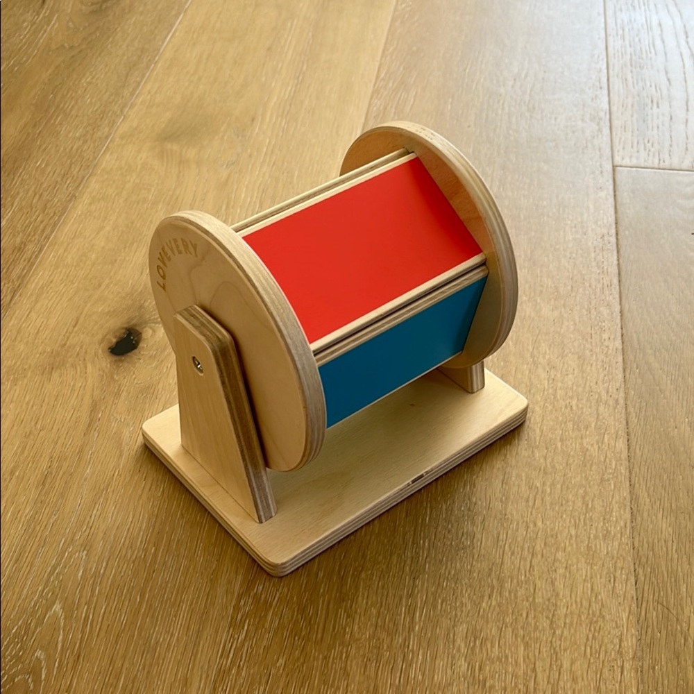 LOVEVERY Spinning Rainbow Wheel